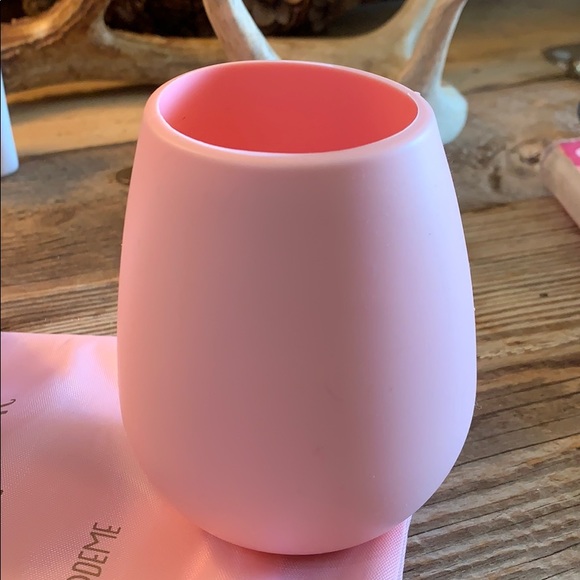 Silicone wine glasses  🍷 - Picture 5 of 5